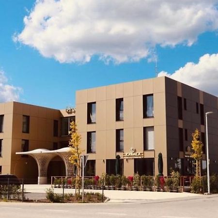 Intergroup Business & Design Hotel Ingolstadt Kosching ภายนอก รูปภาพ