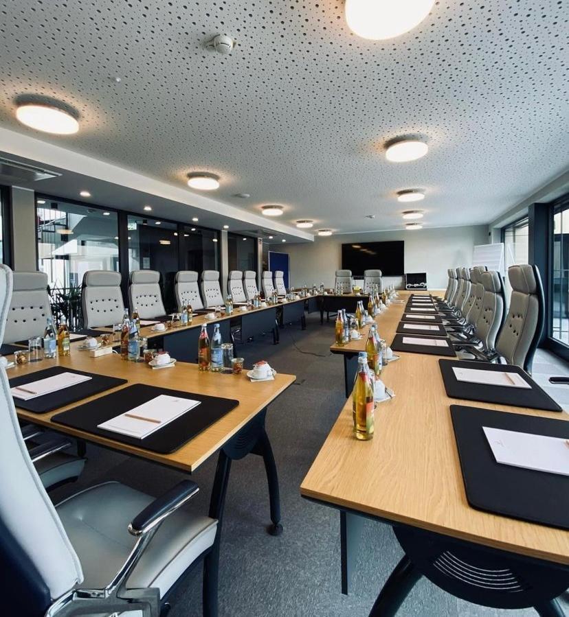Intergroup Business & Design Hotel Ingolstadt Kosching ภายนอก รูปภาพ