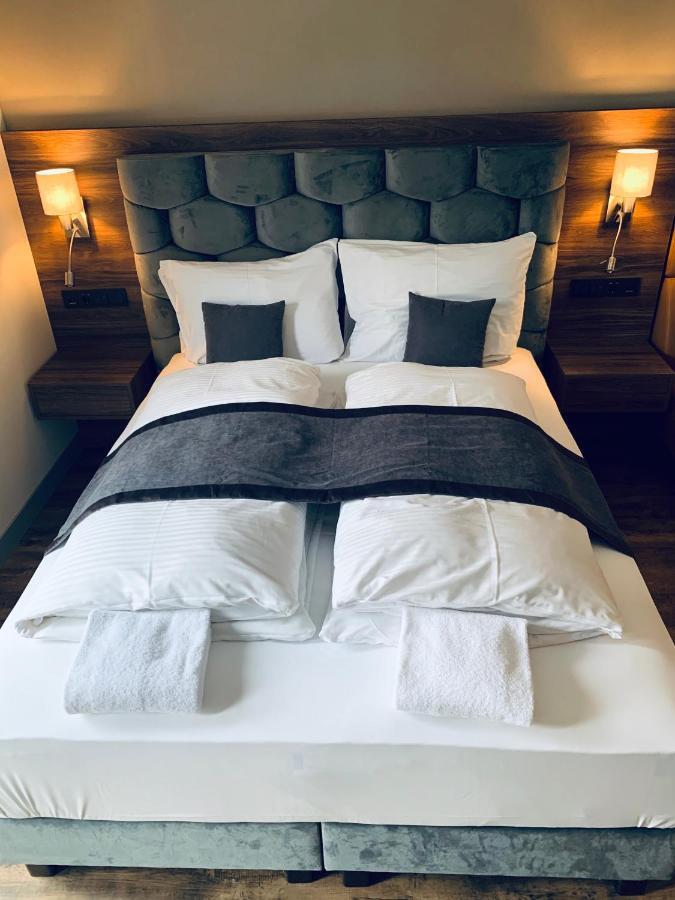 Intergroup Business & Design Hotel Ingolstadt Kosching ภายนอก รูปภาพ